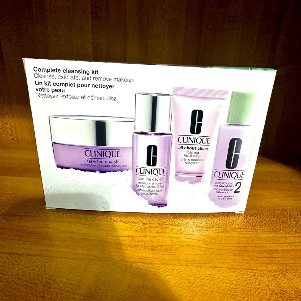 Clinique Complete Cleansing Skincare Gift Set